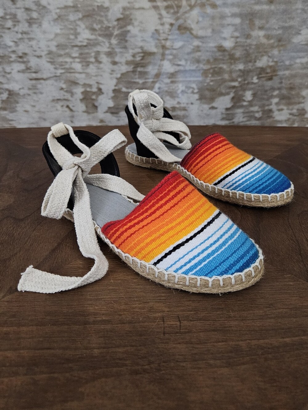 Women's Striped Espadrille Flats Shoes 7 Mexican Blanket Falsa Serape Lace Up - Picture 2 of 13